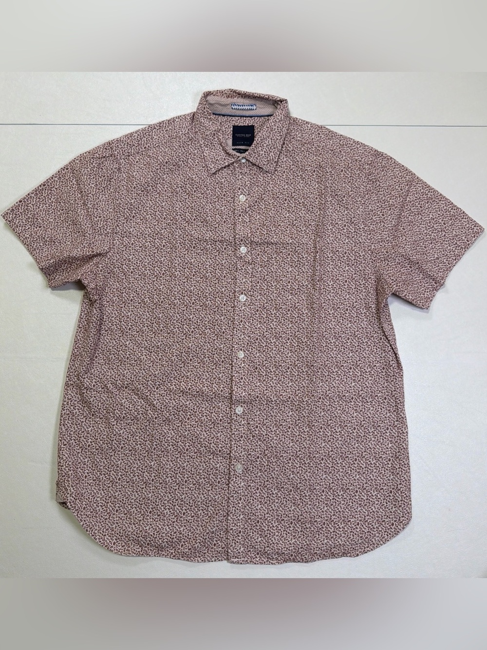 Cactus Man Men's Short-Sleeve Button-Up Shirt Red leaf
